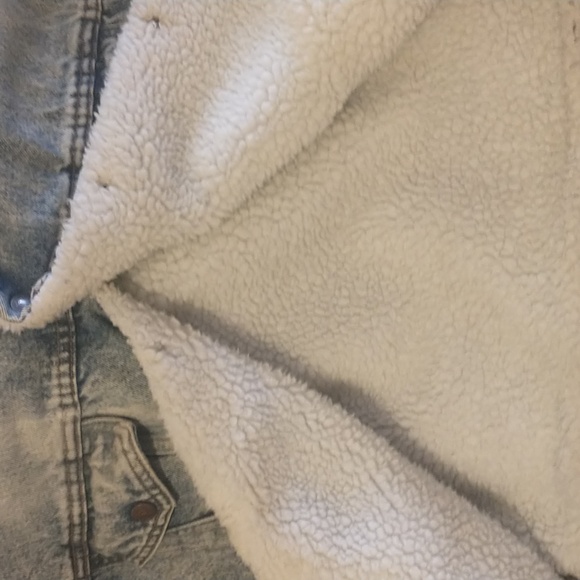 Vintage Levi's trucker jacket - Picture 5 of 5